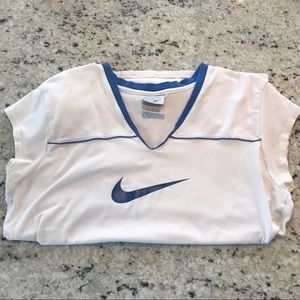Nike XL v-neck workout tee